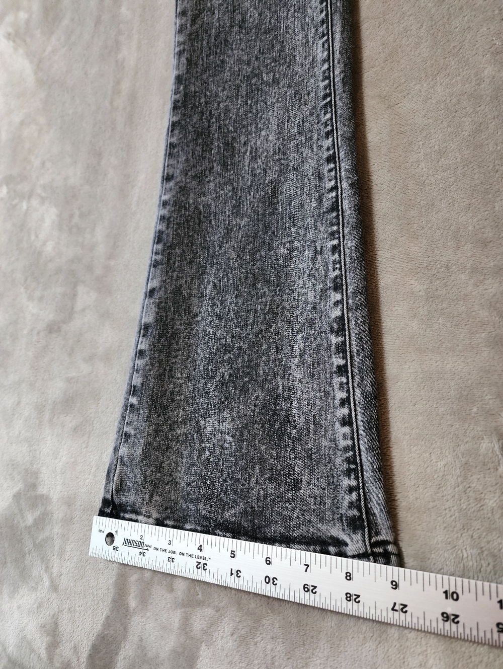 Y2K Low Rise Flare | Acid Wash Denim Jeans | Bamboo | Size 7/8 NWT - Picture 3 of 8